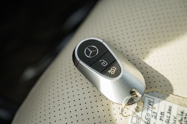 Used 2023 Mercedes-Benz GLC 300 4MATIC image 45