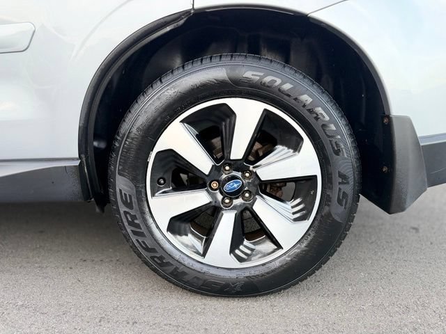 Used 2017 Subaru Forester 2.5i Limited AWD/4WD image 30