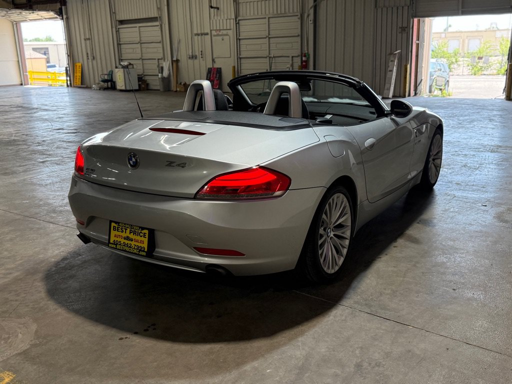 Used 2009 BMW Z4 sDrive35i RWD image 4