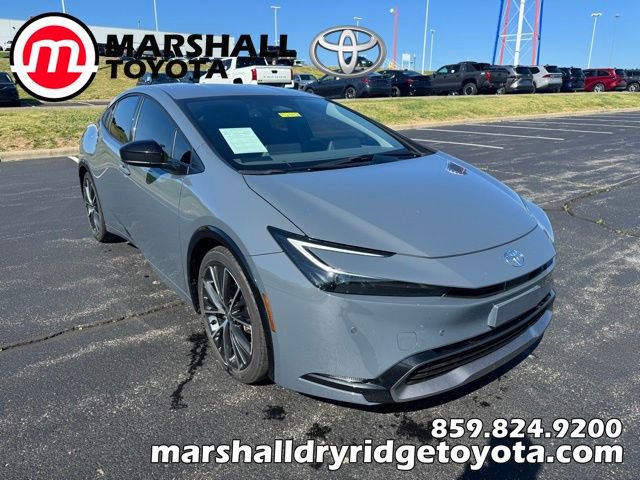 Used 2025 Toyota Prius XLE image 1