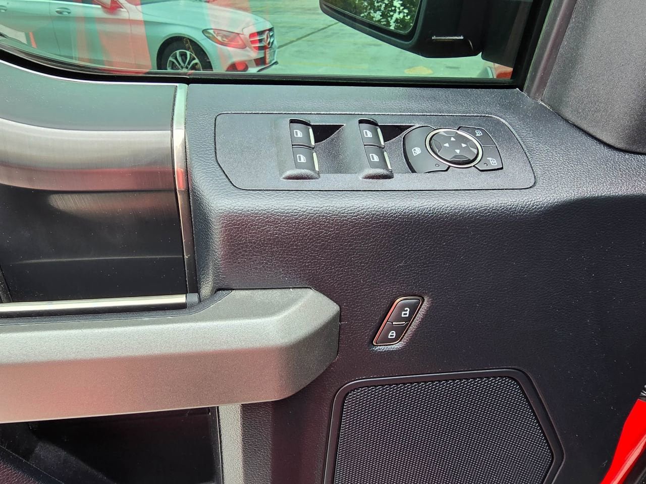 Used 2020 Ford F150 Raptor AWD/4WD image 10
