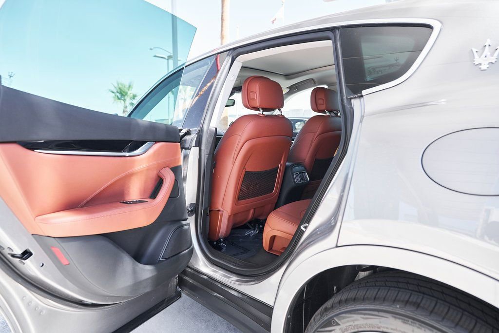 Used 2022 Maserati Levante GT image 15