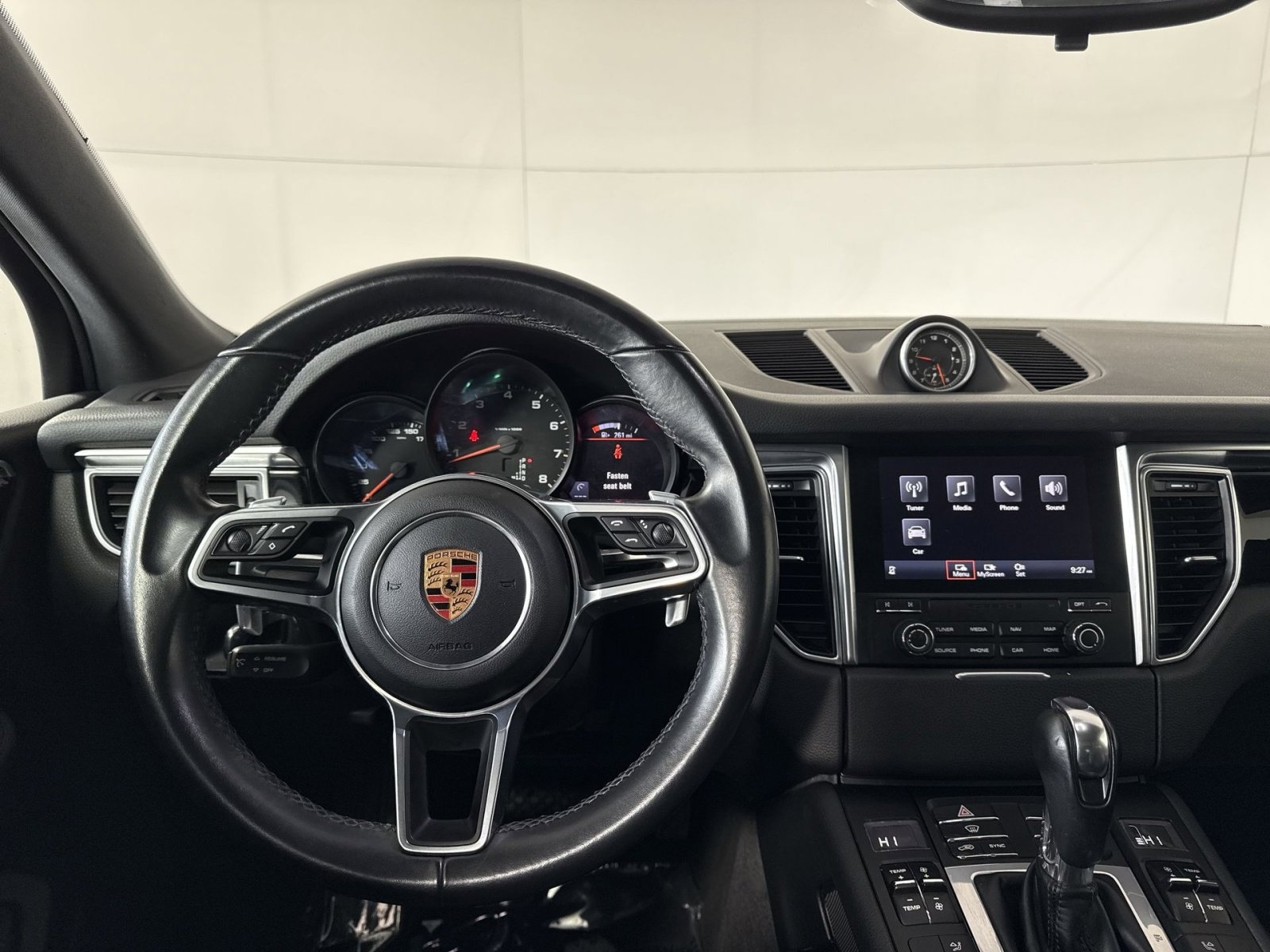 Used 2018 Porsche Macan Sport Edition image 16