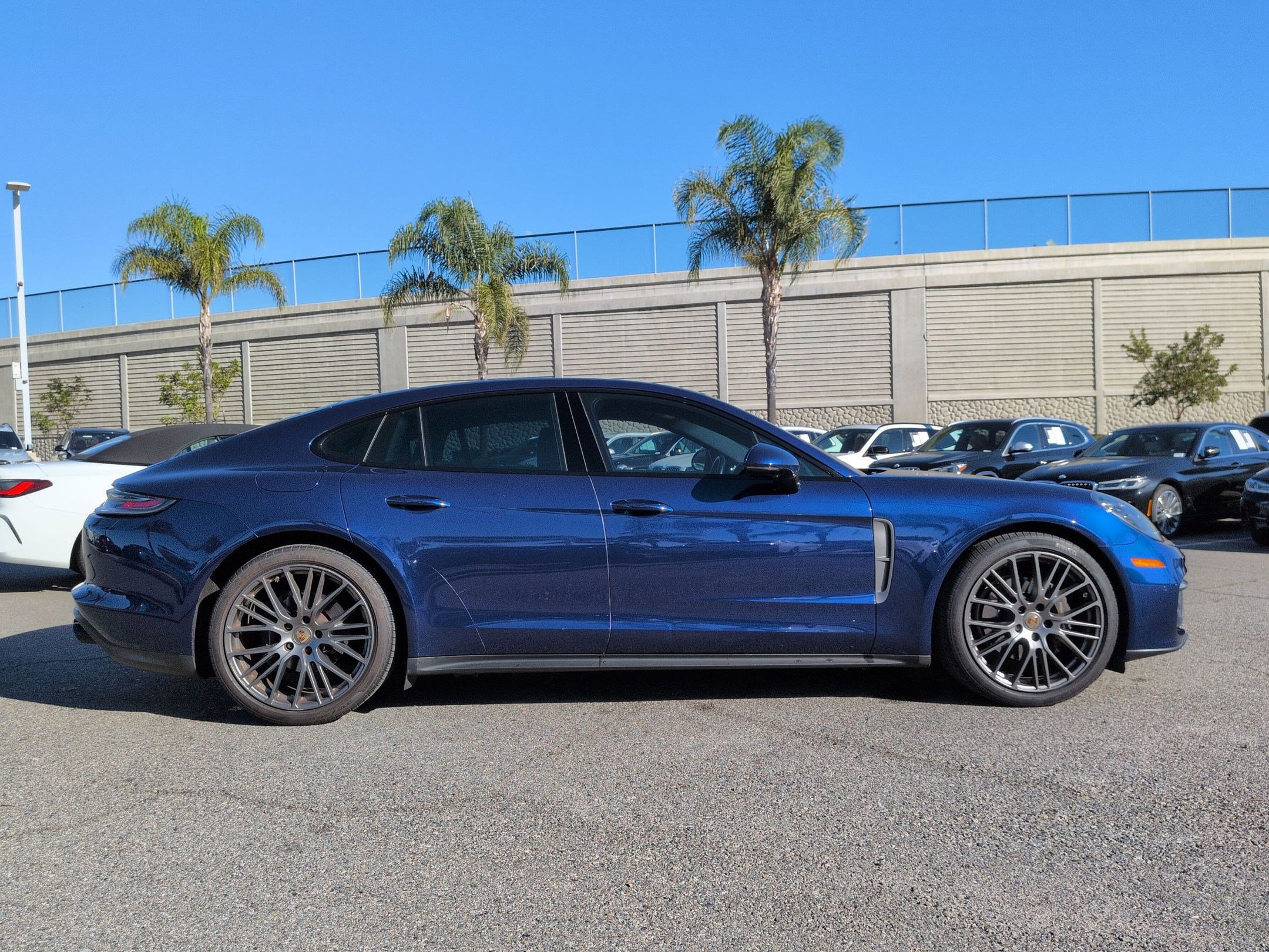 Used 2023 Porsche Panamera 4 image 11