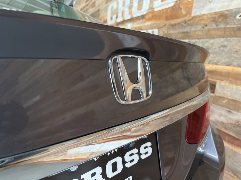 Used 2017 Honda Accord Touring image 20