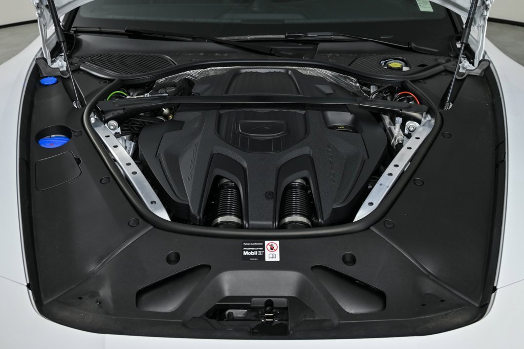 New 2025 Porsche Panamera image 35