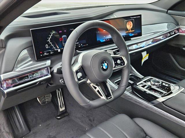 New 2025 BMW 740i xDrive image 3