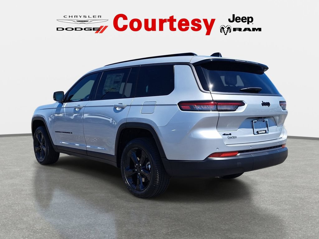 New 2026 Jeep Grand Cherokee L Limited w/ Limited Altitude Package AWD/4WD image 5