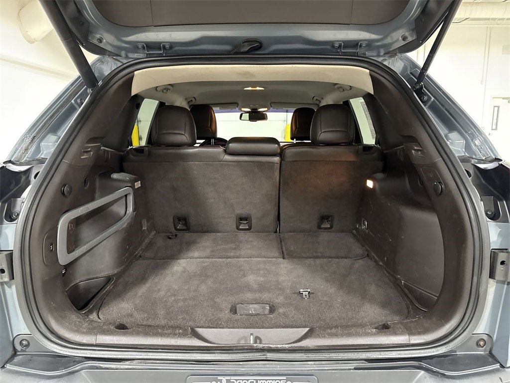 Used 2014 Jeep Cherokee Trailhawk w/ Comfort/Convenience Group image 24