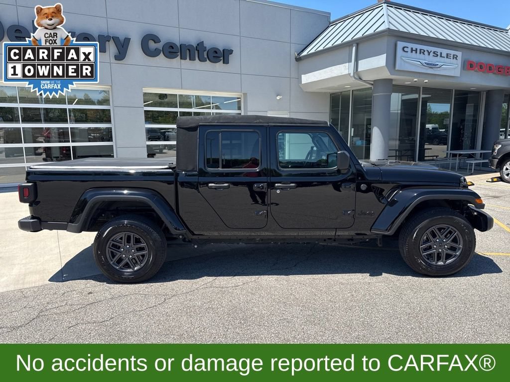 Used 2024 Jeep Gladiator Sport AWD/4WD image 4