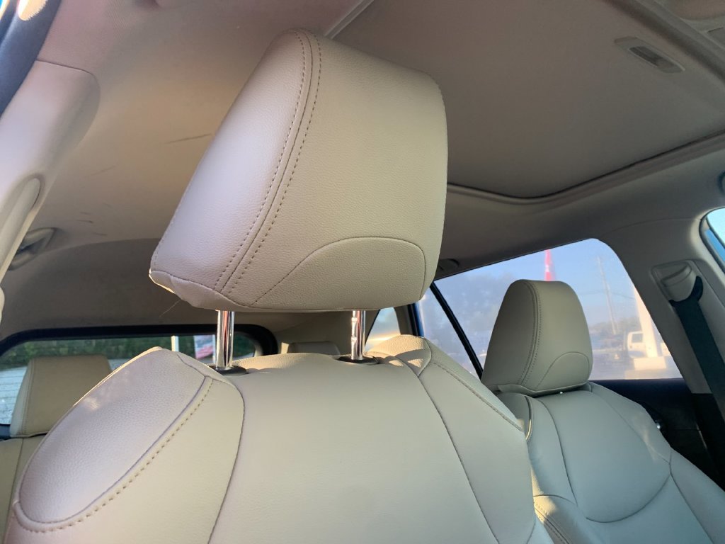 Used 2020 Toyota RAV4 XLE w/ Convenience Package AWD/4WD image 19