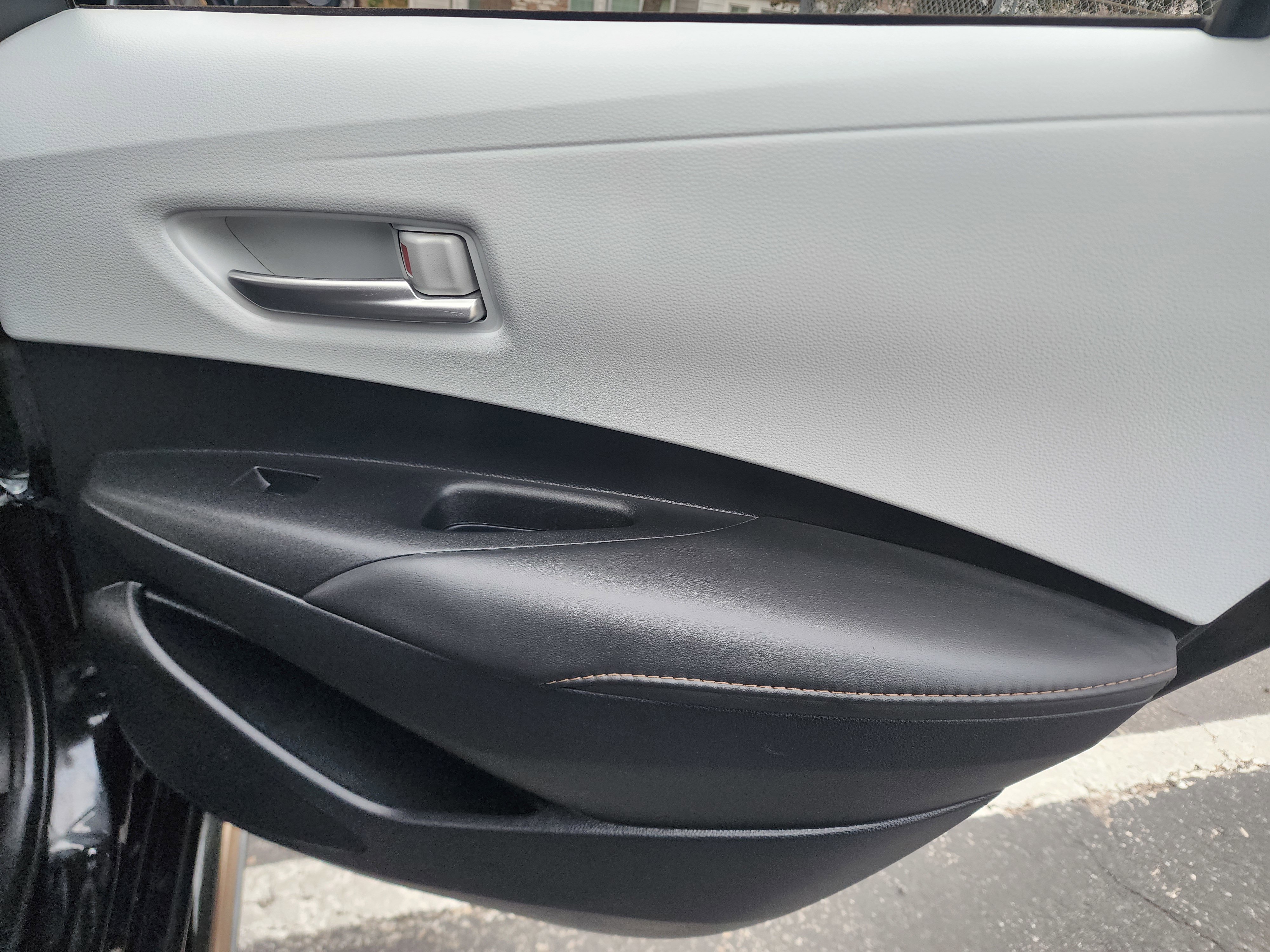 Used 2022 Toyota Corolla SE FWD image 16