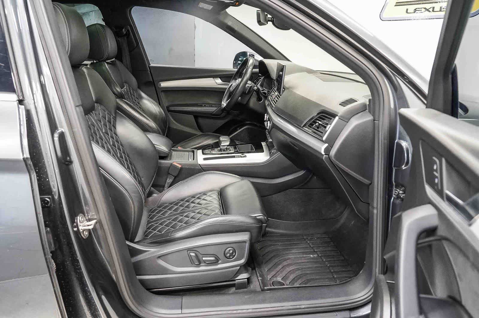 Used 2021 Audi SQ5 Premium Plus w/ Premium Plus Package AWD/4WD image 17