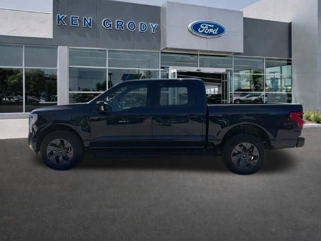 Used 2025 Ford F150 Lightning Lariat w/ Max Trailer Tow Package image 3