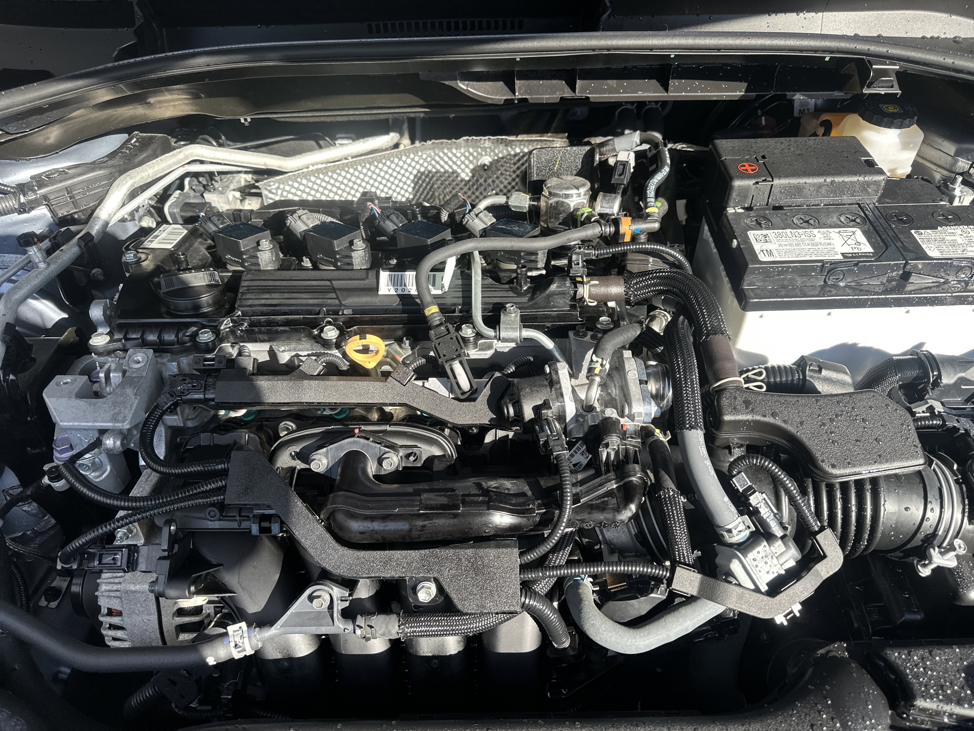 Used 2022 Toyota Corolla Cross LE image 9