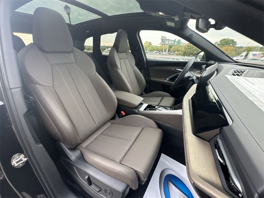 New 2025 Audi Q5 Premium Plus image 27