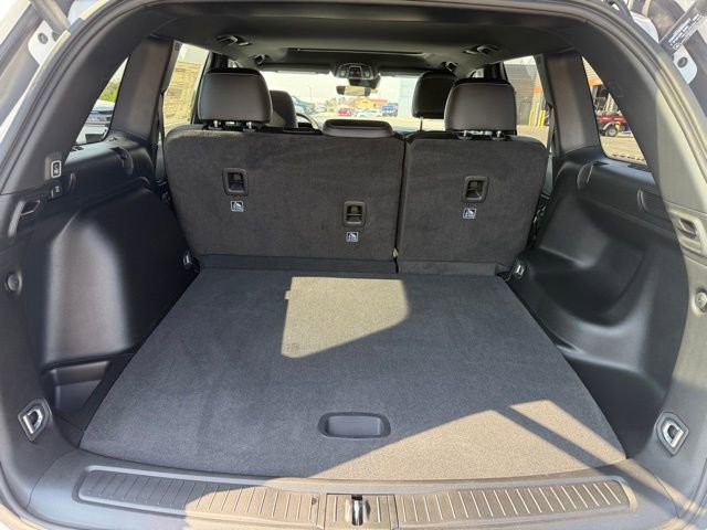 New 2025 Jeep Grand Cherokee Altitude image 6