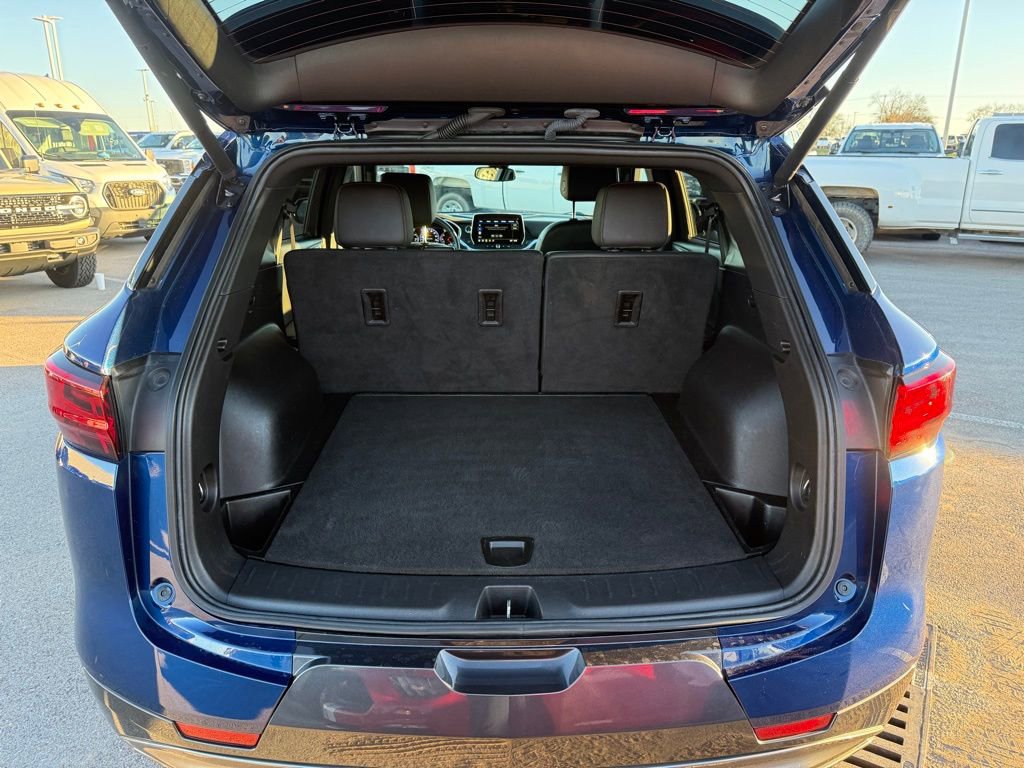 Used 2023 Chevrolet Blazer Premier image 36