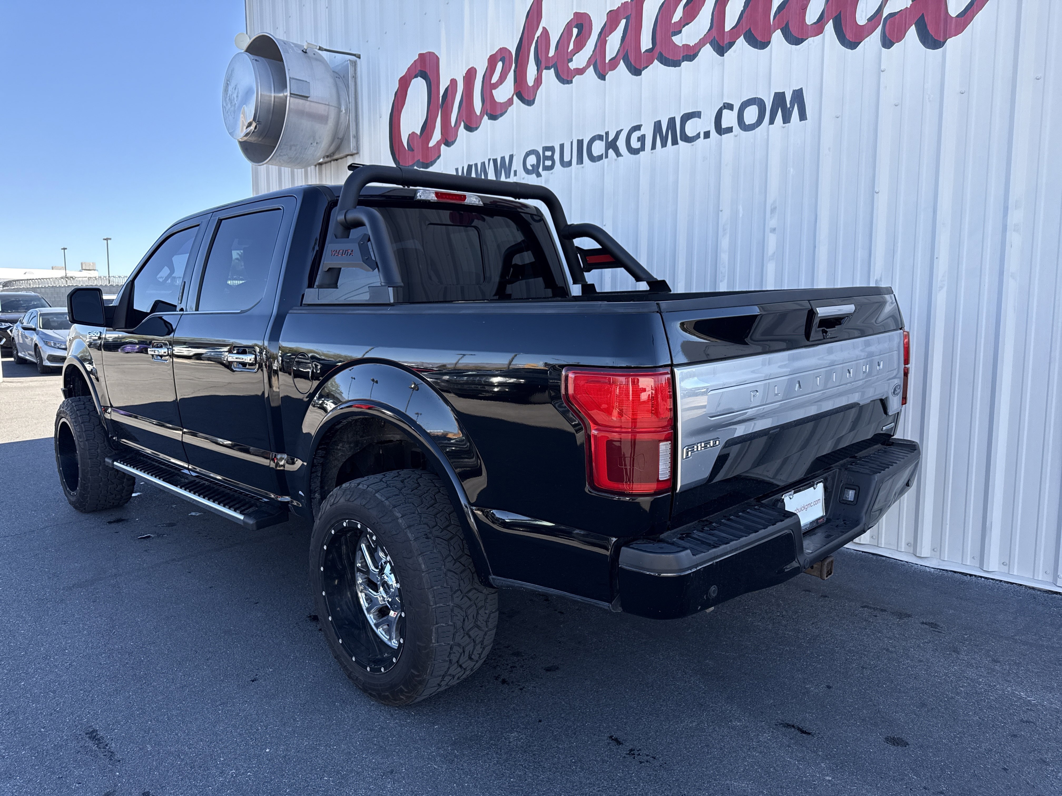 Used 2018 Ford F150 Platinum w/ Equipment Group 701A Luxury image 11