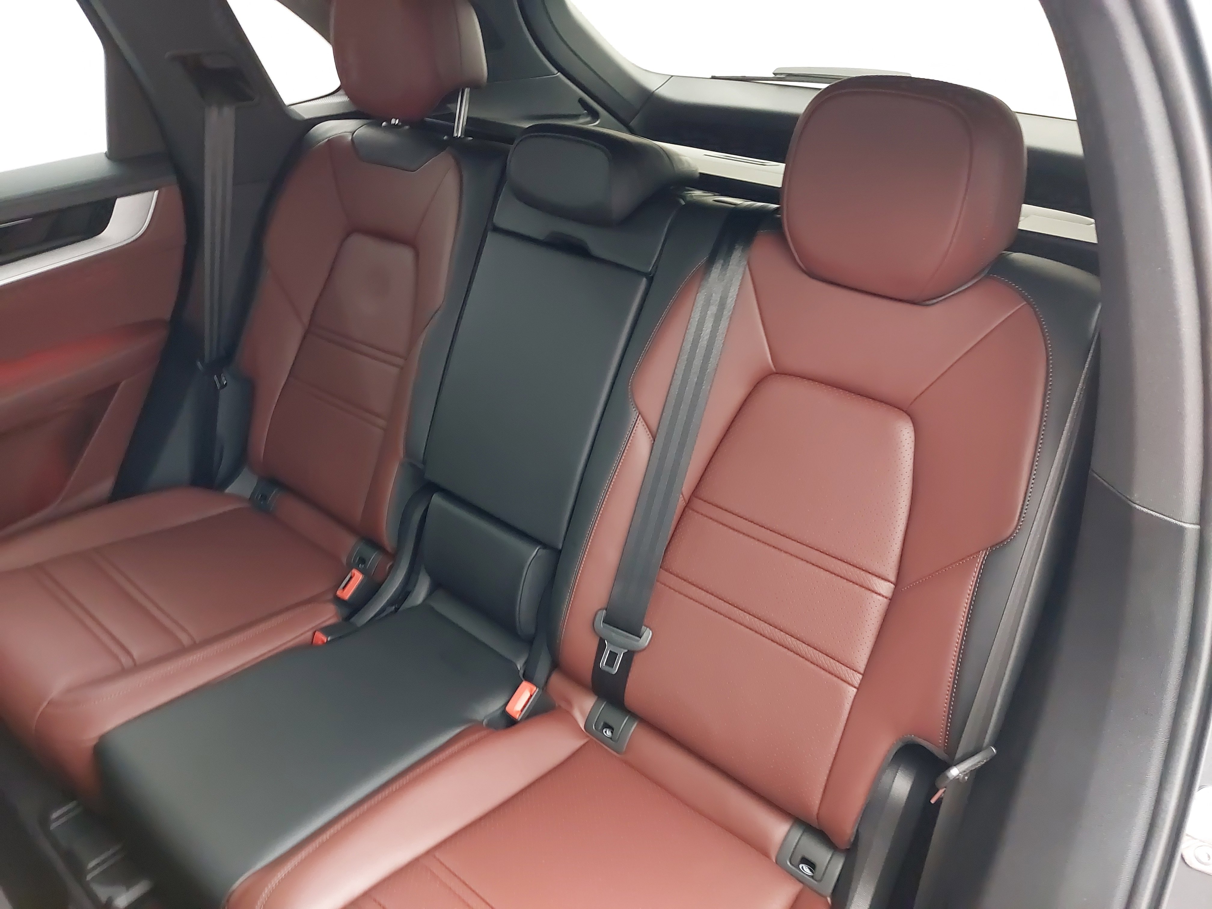 New 2026 Porsche Cayenne S image 16