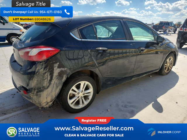 Used 2018 Chevrolet Cruze LT w/ Convenience Package FWD image 4