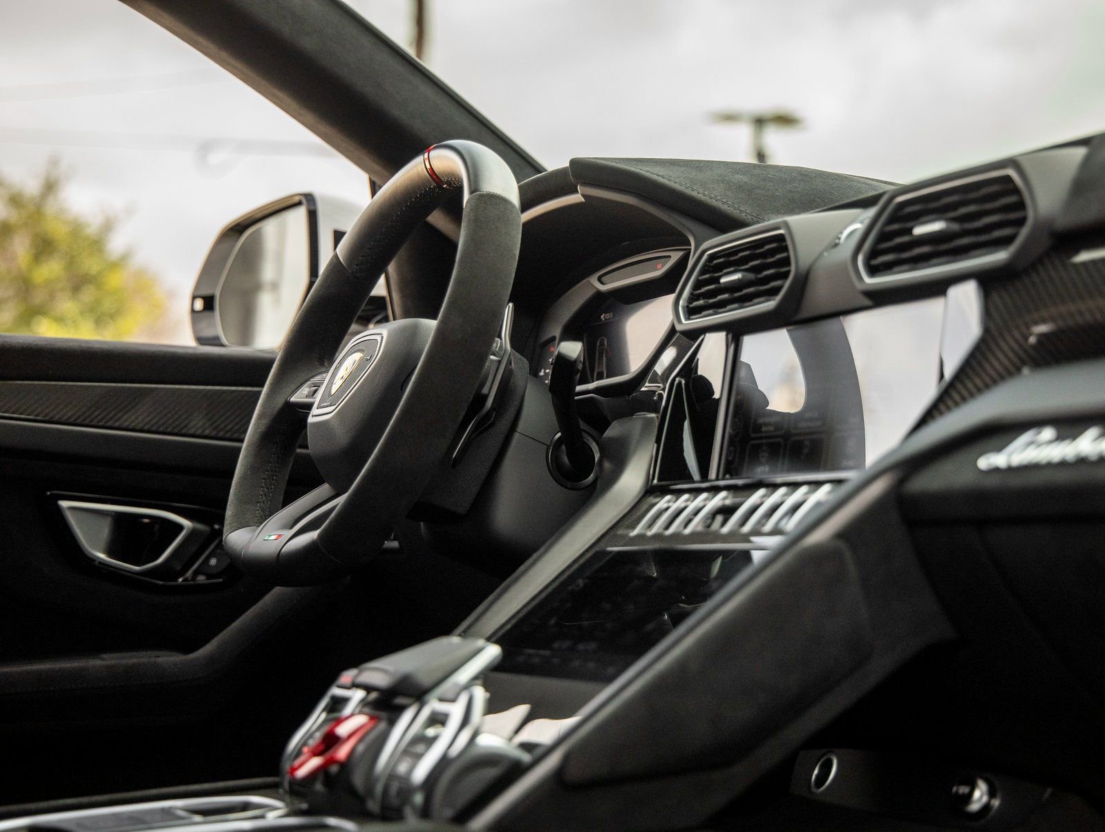 Used 2024 Lamborghini Urus Performante image 50