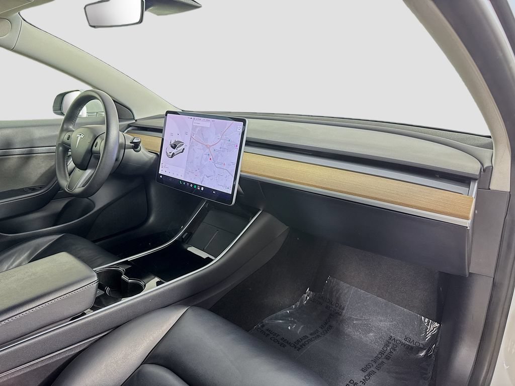 Used 2020 Tesla Model 3 Standard Range RWD image 38