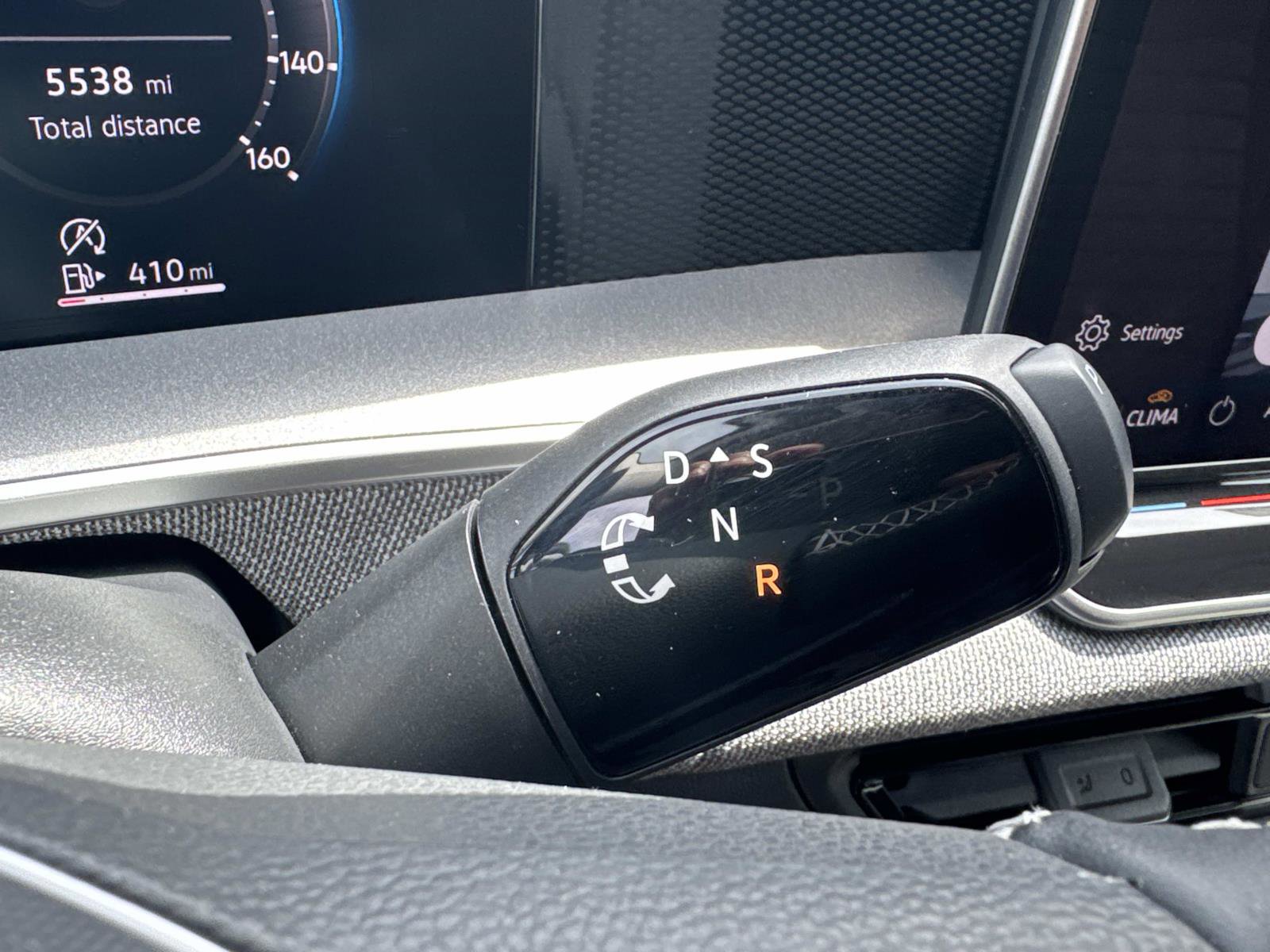 Certified 2025 Volkswagen Tiguan S image 22