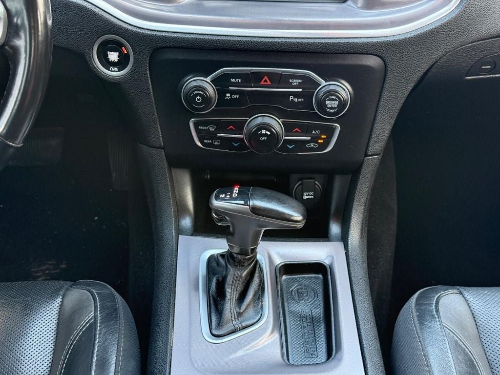 Used 2020 Dodge Charger SXT w/ Leather Interior Group RWD image 14