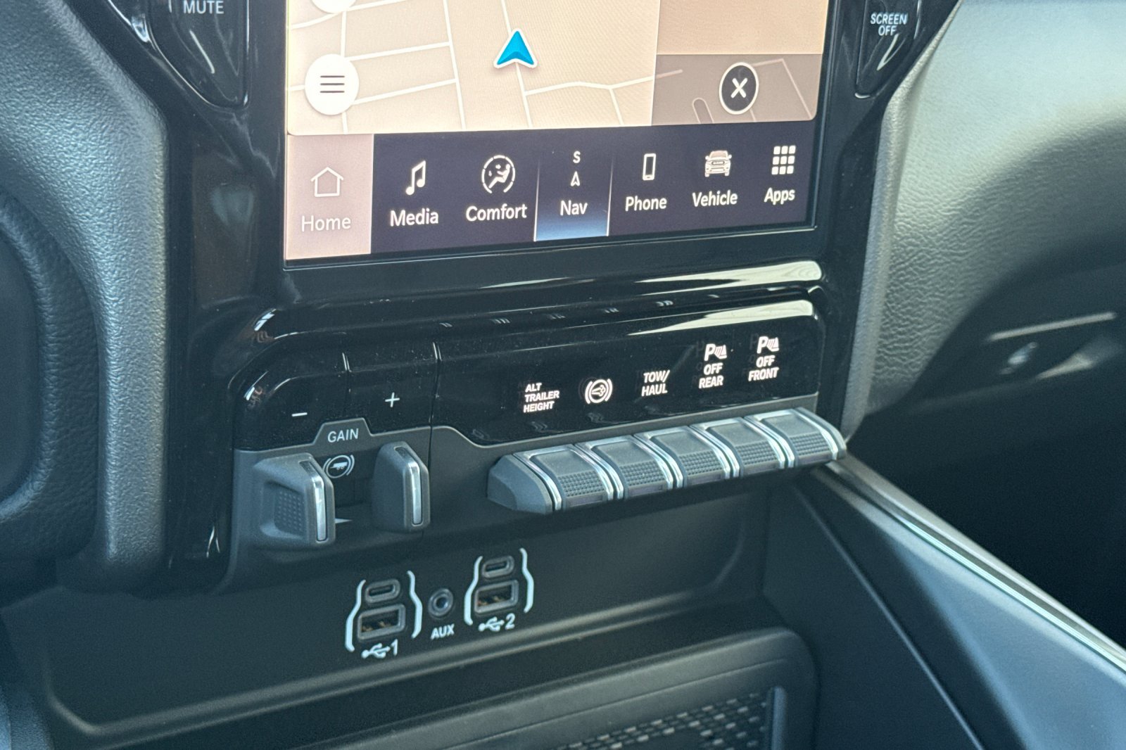 New 2026 RAM 3500 Laramie w/ Max Tow Package AWD/4WD image 19
