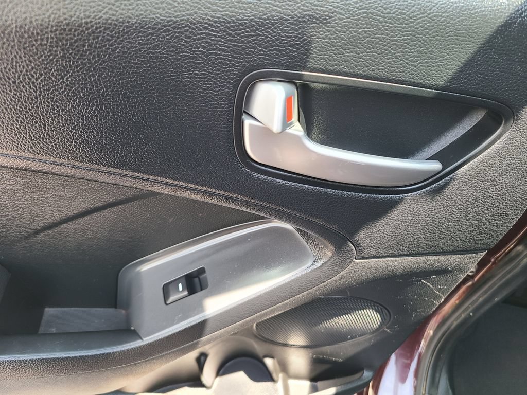 Used 2017 Kia Forte LX FWD image 17