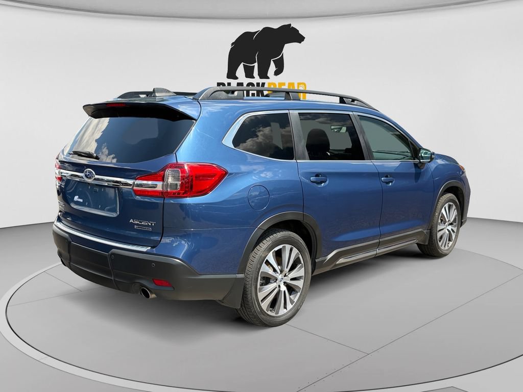 Used 2022 Subaru Ascent Limited w/ Technology Package AWD/4WD image 3