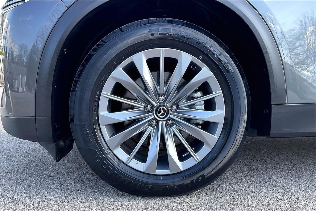 Certified 2024 MAZDA CX-90 Plug-In Hybrid w/ Preferred AWD/4WD image 9