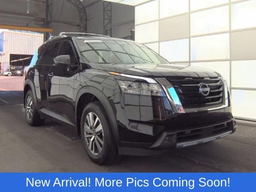Used 2024 Nissan Pathfinder SL image 1