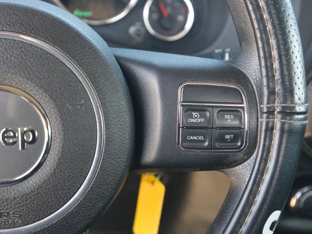 Used 2015 Jeep Wrangler Sport image 17