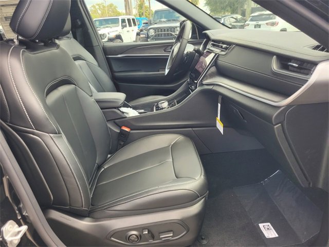 New 2025 Jeep Grand Cherokee Limited image 14