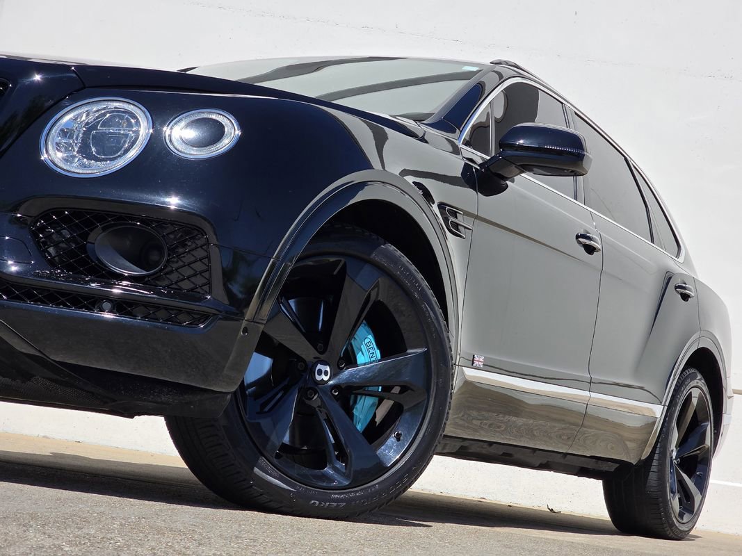 Used 2017 Bentley Bentayga image 8