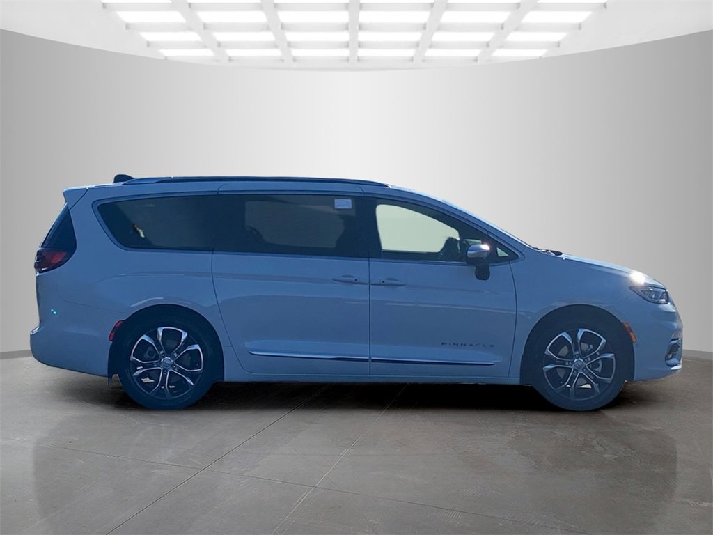 New 2026 Chrysler Pacifica Pinnacle image 6