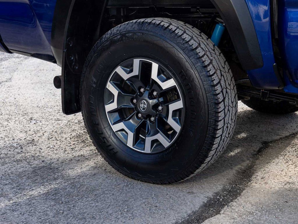 Used 2023 Toyota Tacoma TRD Off-Road w/ Technology Package image 10