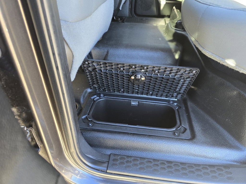 Used 2017 RAM 2500 Tradesman w/ Chrome Appearance Group image 29