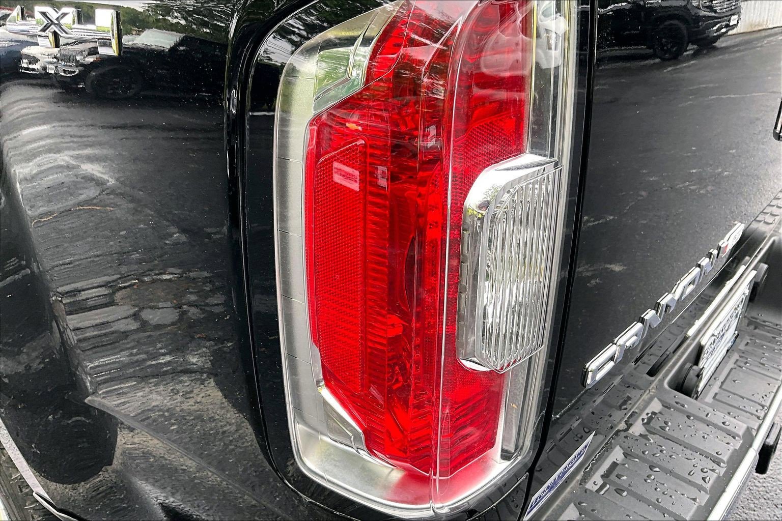 Used 2018 GMC Canyon SLT w/ Driver Alert Package AWD/4WD image 31