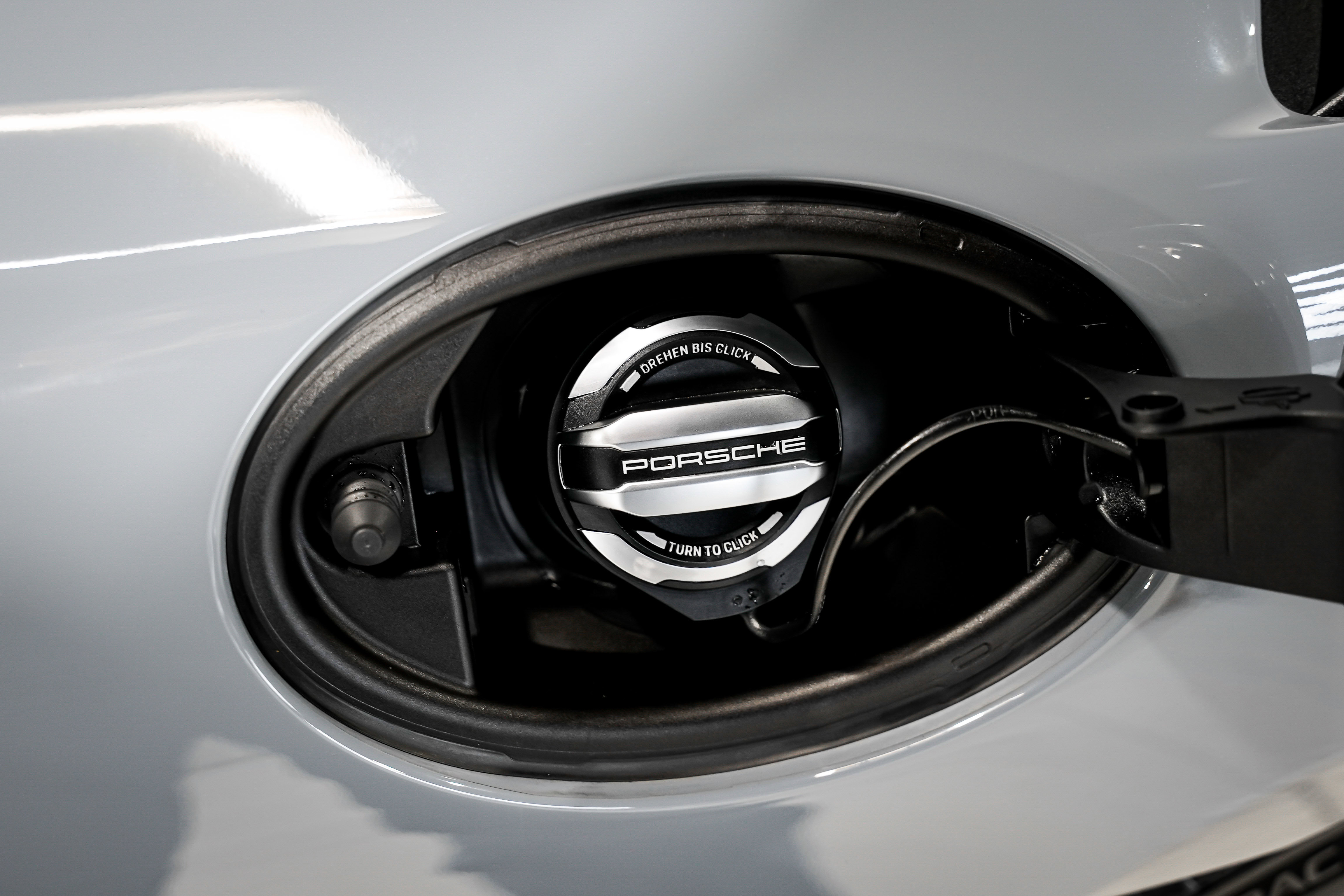 Used 2023 Porsche 718 Cayman GT4 RS RWD image 35