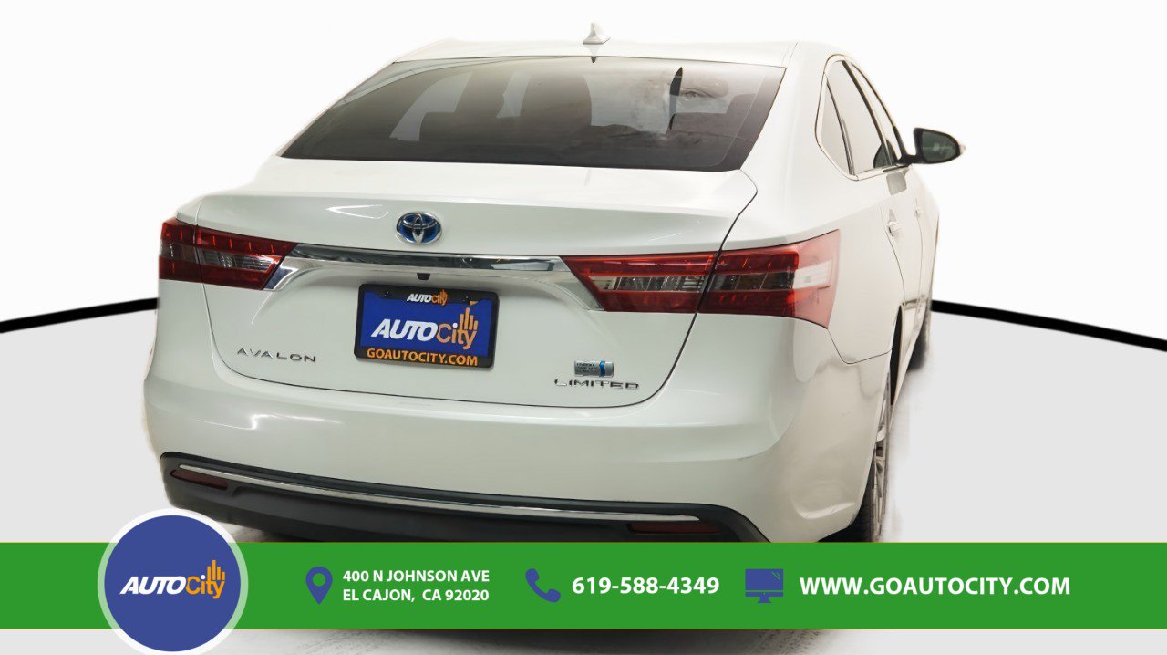 Used 2017 Toyota Avalon Limited w/ Carpet Mat Package FWD image 10