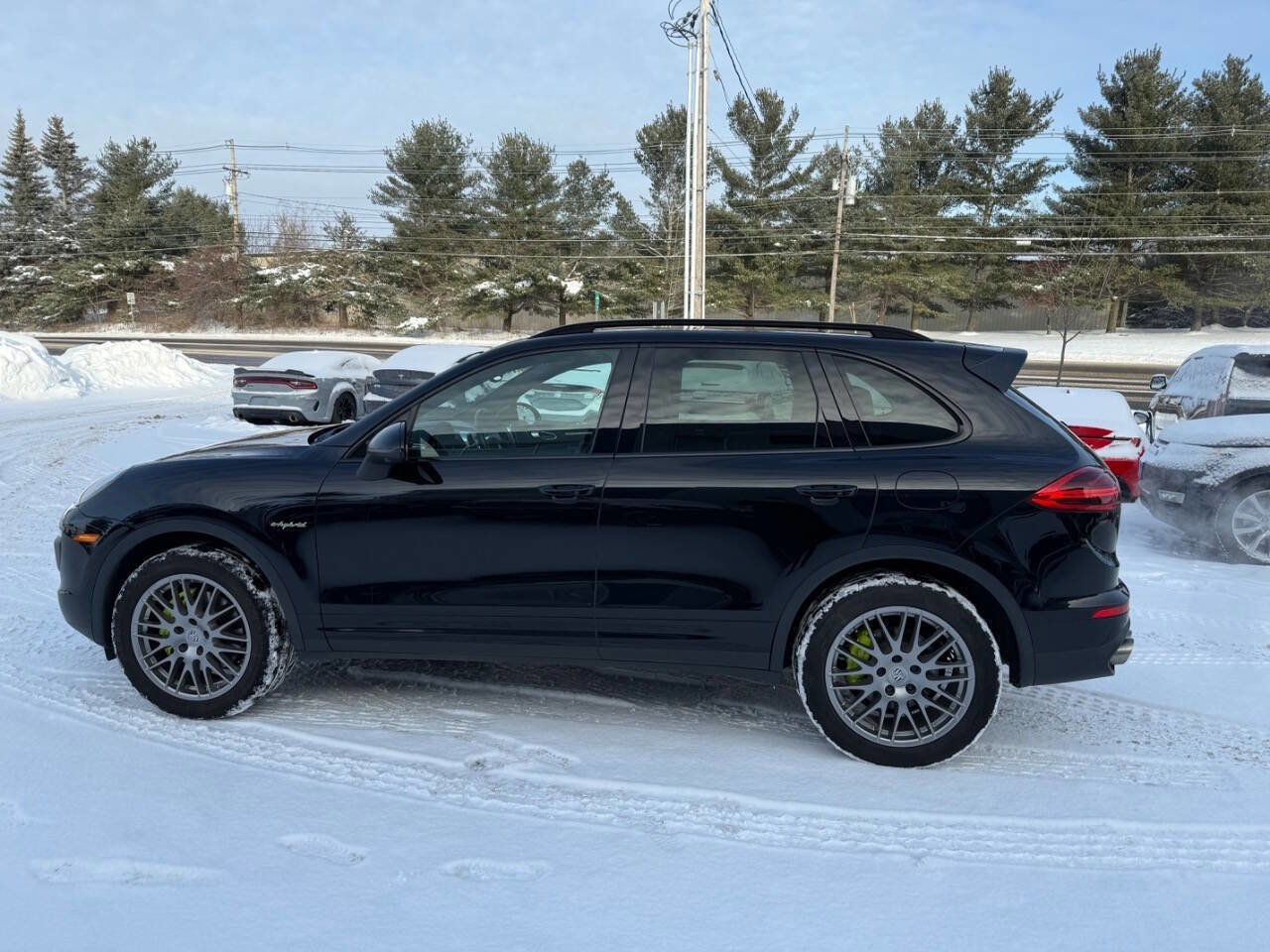 Used 2016 Porsche Cayenne S AWD/4WD image 9