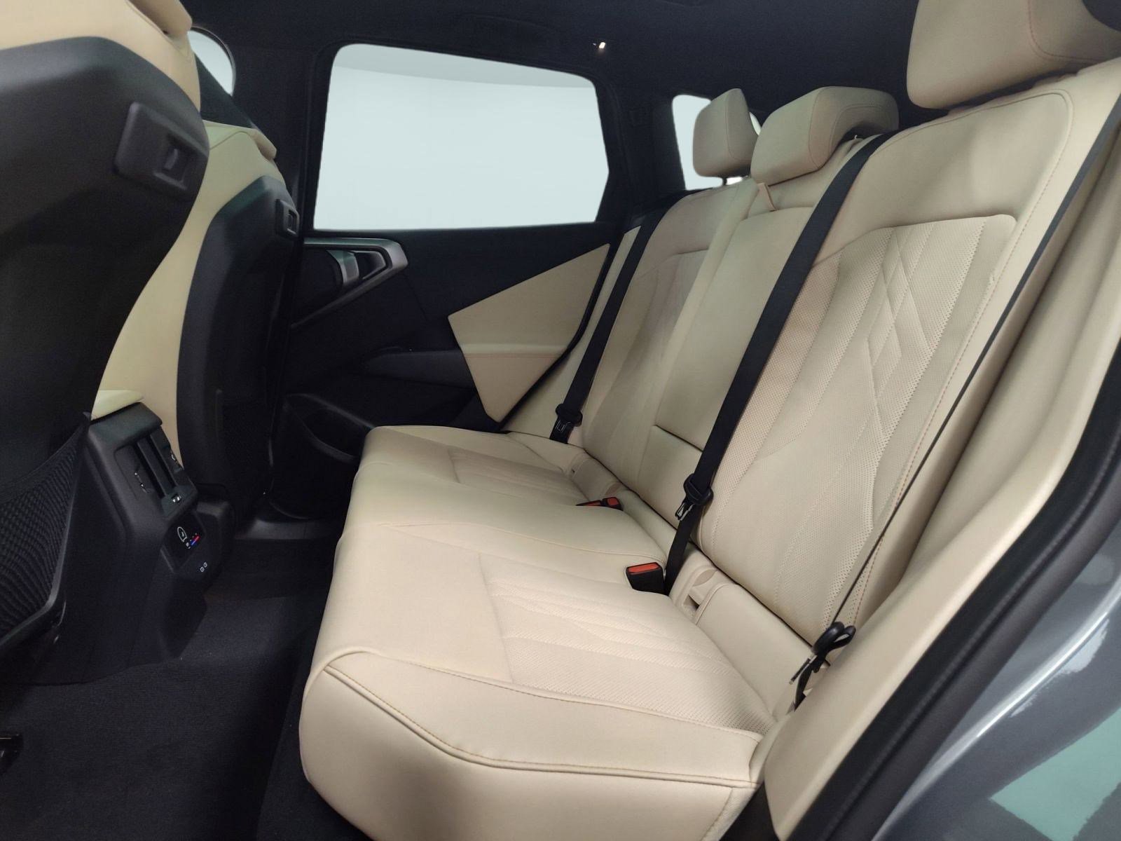 Used 2026 BMW X3 xDrive30 w/ Premium Package image 15