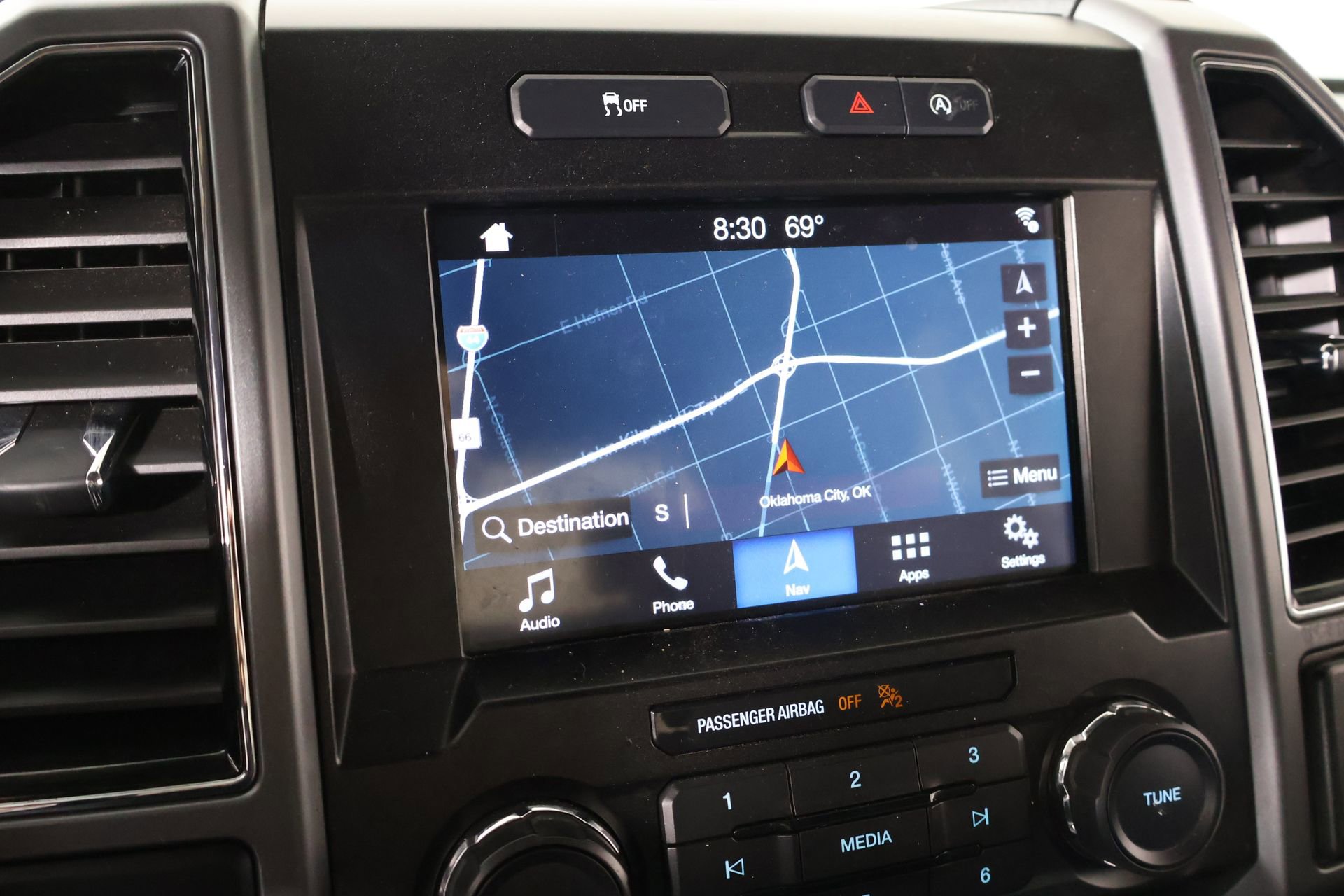 Used 2019 Ford F150 XLT w/ Equipment Group 302A Luxury AWD/4WD image 7