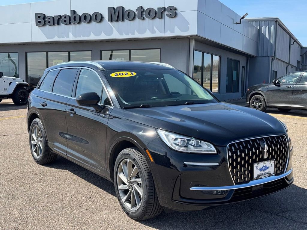 Used 2023 Lincoln Corsair Grand Touring AWD/4WD image 1