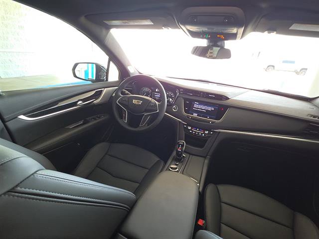 Used 2025 Cadillac XT5 Premium Luxury FWD image 15
