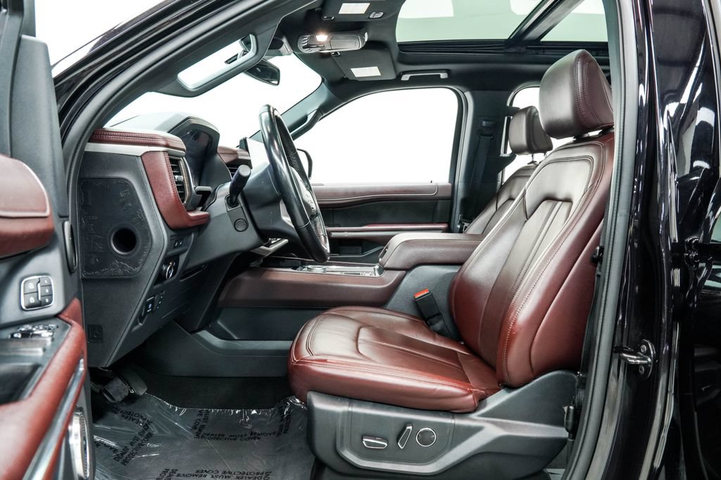 Used 2023 Ford Expedition Limited RWD image 17