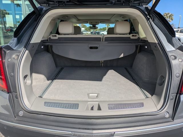 Certified 2022 Cadillac XT5 Premium Luxury w/ Technology Package image 16